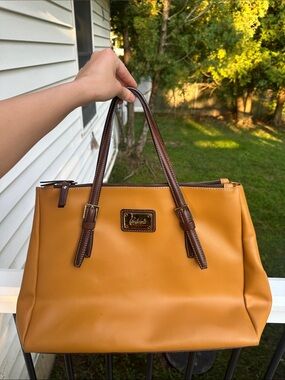 Cavalcanti satchel